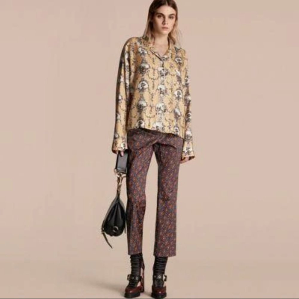 Burberry Cropped Scattered Geometric Tile Print Trousers - Size US6